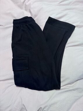 Aritzia sweats - size small short